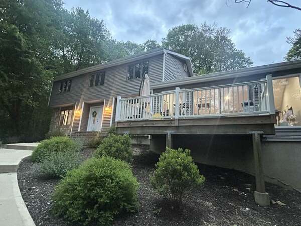 Quiet furnished room near universities & hospitals – Mid Dec start Home Rental in Centerport 0 - thumbnail